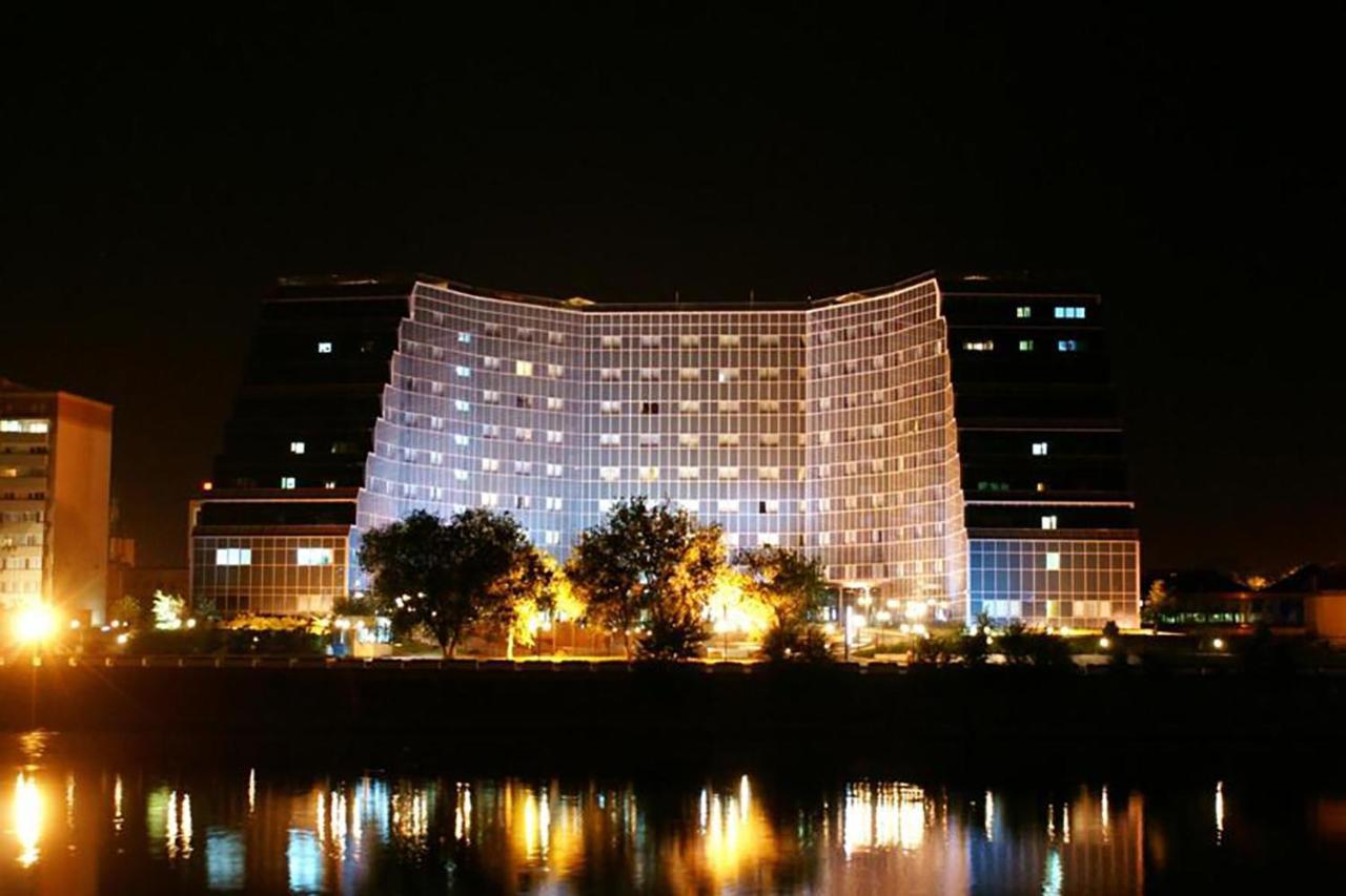 River Palace Hotel Atyrau Bagian luar foto