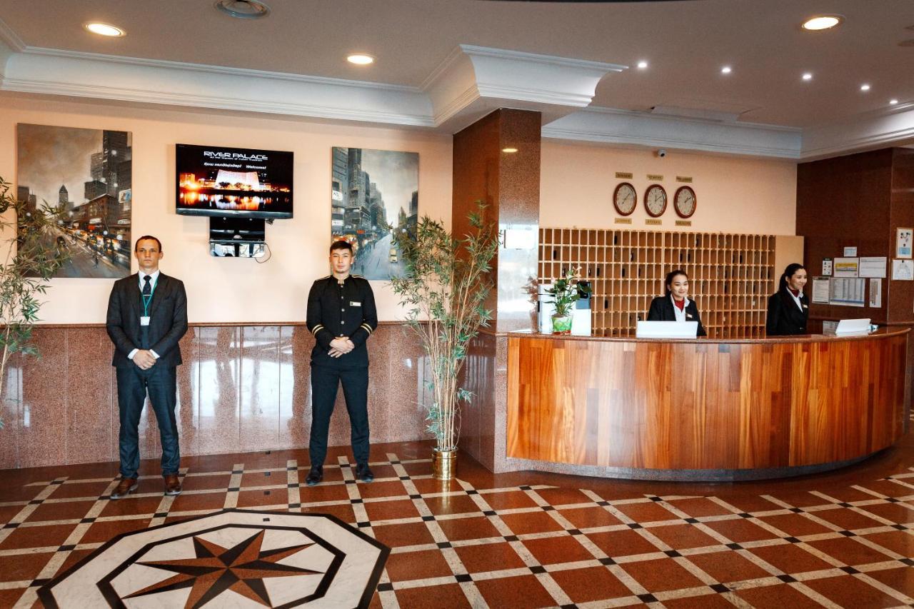 River Palace Hotel Atyrau Bagian luar foto