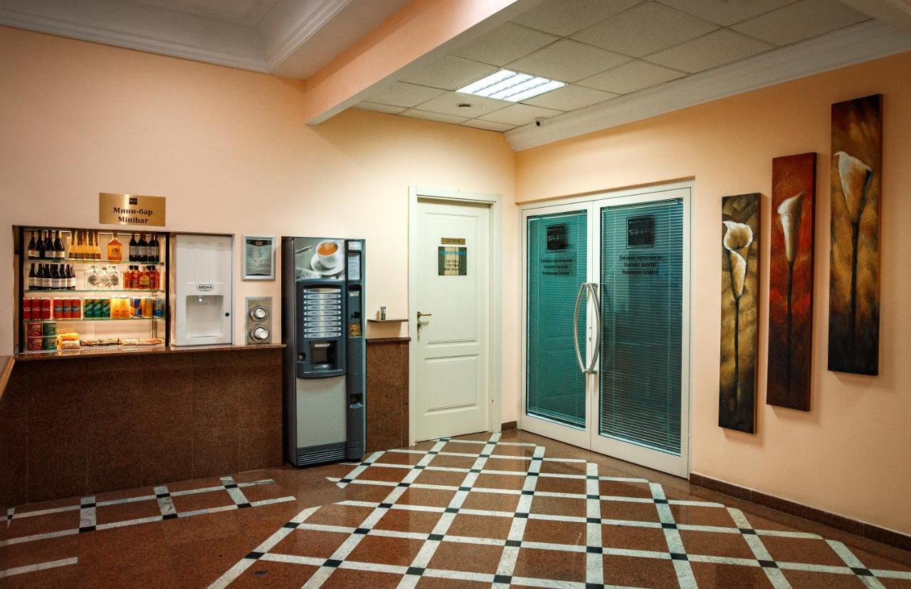 River Palace Hotel Atyrau Bagian luar foto