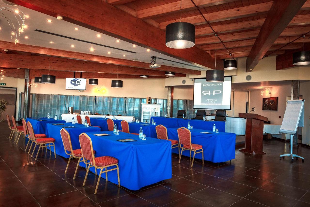 River Palace Hotel Atyrau Bagian luar foto