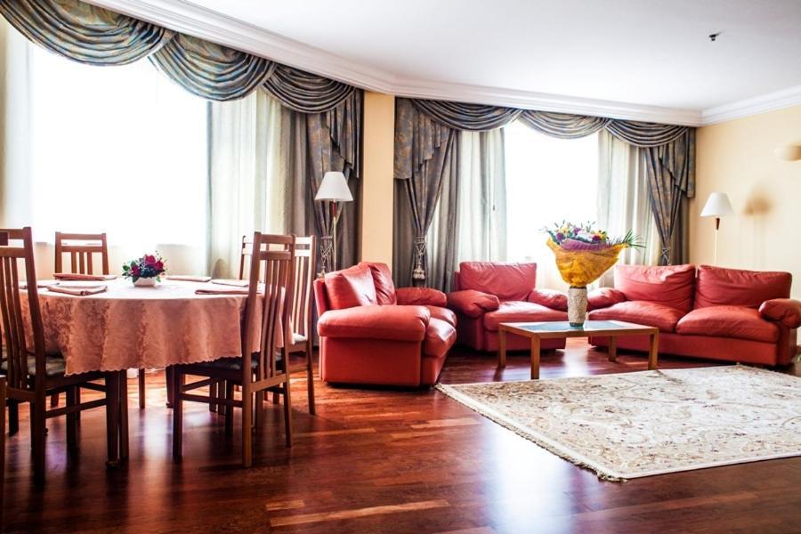 River Palace Hotel Atyrau Ruang foto